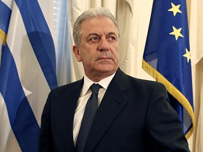 Συνάντηση Αβραμόπουλου-Κέρι στις Βρυξέλλες