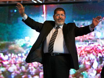 «Απαραίτητες για τη σταθερότητα» χαρακτήρισε ο Μόρσι τις διευρυμένες εξουσίες του