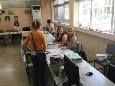 Ρόδος: Συνελήφθη δημοσιογράφος επειδή μπήκε με κάμερα σε εκλογικό κέντρο