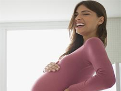 Γονιμότητα: Το φυλλικό οξύ στην εγκυμοσύνη βοηθά τα παιδιά να μιλήσουν γρηγορότερα