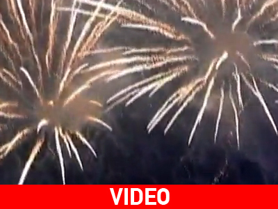 Πυροτεχνήματα φώτισαν τον ουρανό του Χονγκ Κονγκ