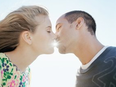 SEXUALITY: Πρώτο φιλί VS πρώτη σεξουαλική επαφή- Μέρος 1ο