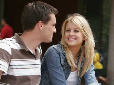 SEXUALITY: Κατανοούν οι άνδρες το φλερτ των γυναικών;