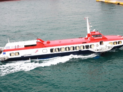 Ηλικιωμένη εξέπνευσε μέσα σε δελφίνι