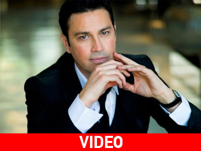 «Τα φαντάσματα που έχω αφήσει από παιδί πίσω μου τα εξαγνίζω στην σκηνή»