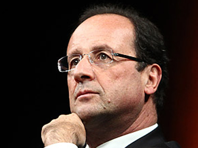 Ο Ολάντ απέτισε φόρο τιμής στον Κάρλος Φουέντες