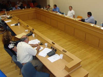 Ένταση στο δημοτικό συμβούλιο της Τρίπολης για τα σκουπίδια