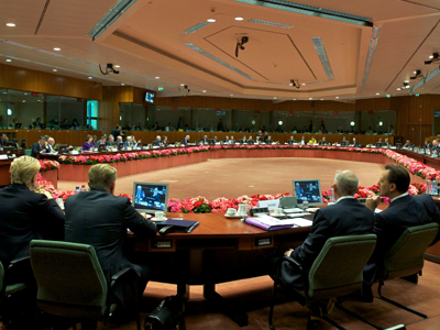 Ανεργία και μετανάστευση στην ατζέντα της Συνόδου Κορυφής