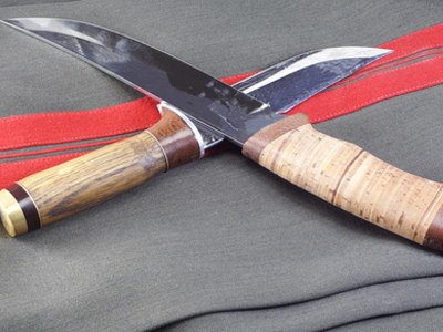 Είχε στην κατοχή του τέσσερα μαχαίρια