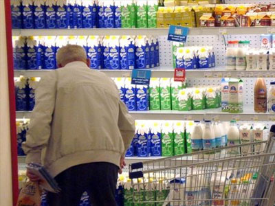 Εισαγγελική έρευνα για την αύξηση της τιμής του γάλακτος