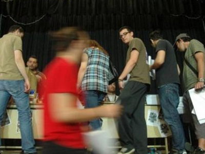 Καθυστερούν οι εγγραφές σε ΑΕΙ και ΤΕΙ