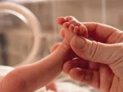 Μειώθηκαν κατά 2,7% οι γεννήσεις το 2010