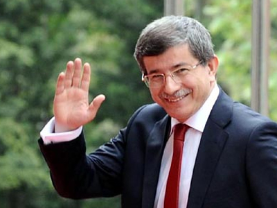 Επαφές Νταβούτογλου στα Τίρανα