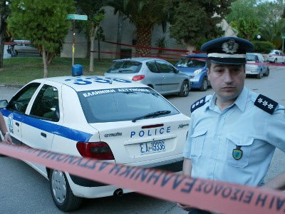 Τοποθέτησαν εκρηκτικά στην αυλή σπιτιού!