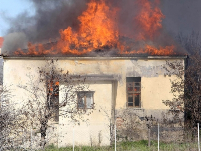 Ηλικιωμένη υπέστη εγκαύματα μέσα στο σπίτι της