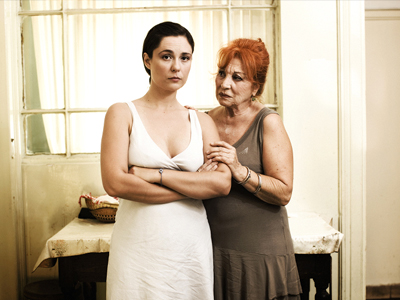 «Δύο γυναίκες χορεύουν»