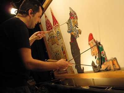 Ο Καραγκιόζης του Τάσου Κώνστα στην Πλάκα