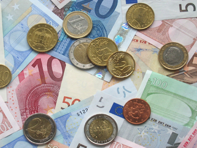 ΤτΕ: Πτώση των επιτοκίων