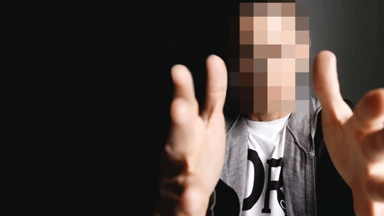 Ράπερ εμπλέκεται σε διακίνηση ναρκωτικών και απόπειρα απαγωγής στα Εξάρχεια