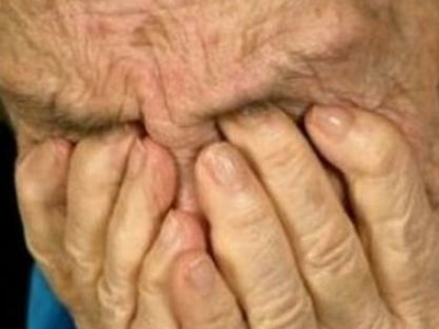 Χτύπησαν ηλικιωμένους με σιδερολοστό