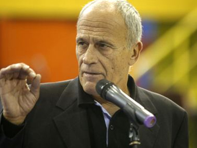 «Θα υπερασπιστούμε τα εργασιακά δικαιώματα»