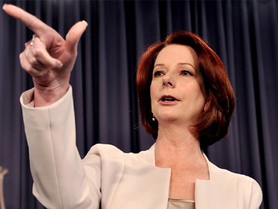 Το έλλειμμα «θηλιά» για την Γκίλαρντ