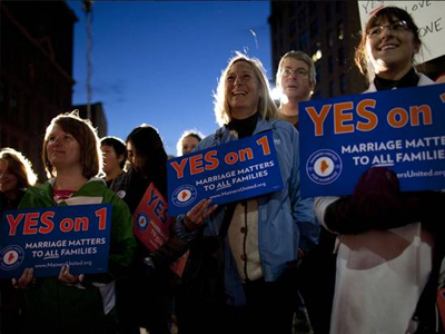 Δεκάδες γάμοι ομοφυλοφίλων σε πολιτείες των ΗΠΑ