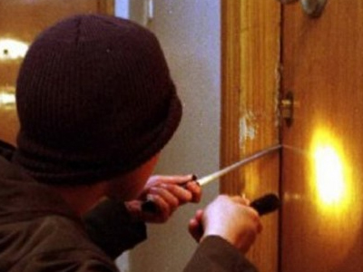 Άργος: Συνελήφθη ανήλικος διαρρήκτης