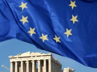 Ύφεση 4,4% στην Ελλάδα το 2012