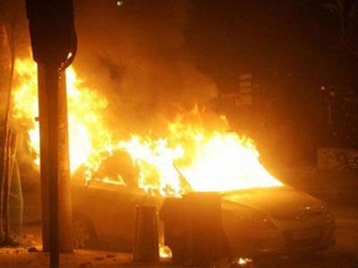 Κάηκε Ι.Χ. στο Ηράκλειο