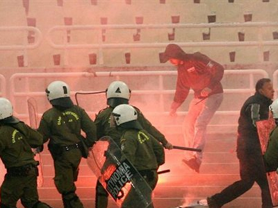 Αναβλήθηκε η δίκη για τα επεισόδια στο ΟΑΚΑ