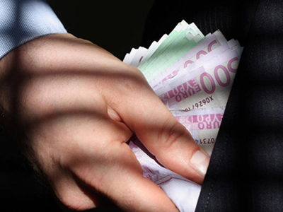 Στον εισαγγελέα υπάλληλος του ΥΠΕΞ