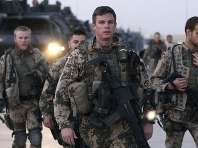 Μεταφέρουν προμήθειες μέσω Πακιστάν