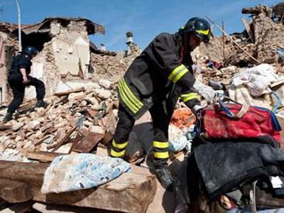 Πυροσβέστης τραυματίστηκε την ώρα του μετασεισμού