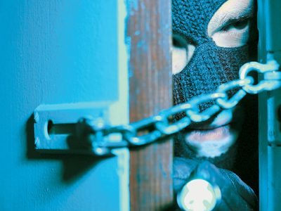 Θύμα ληστείας ηλικιωμένος στα Χανιά