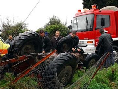Αγρότης σκοτώθηκε από ανατροπή τρακτέρ