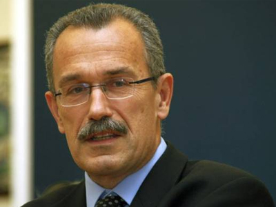 «Μειώσεις στις δαπάνες των υπουργείων»