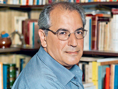 Παραιτήθηκε από το ΕΚΠΑ ο Σταύρος Κατσανέβας