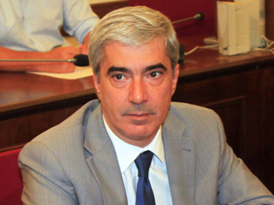 «Κόκκινη γραμμή της κυβέρνησης είναι το εθνικό συμφέρον»