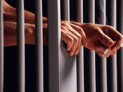 Από το κελί υψίστης ασφαλείας στην… έδρα