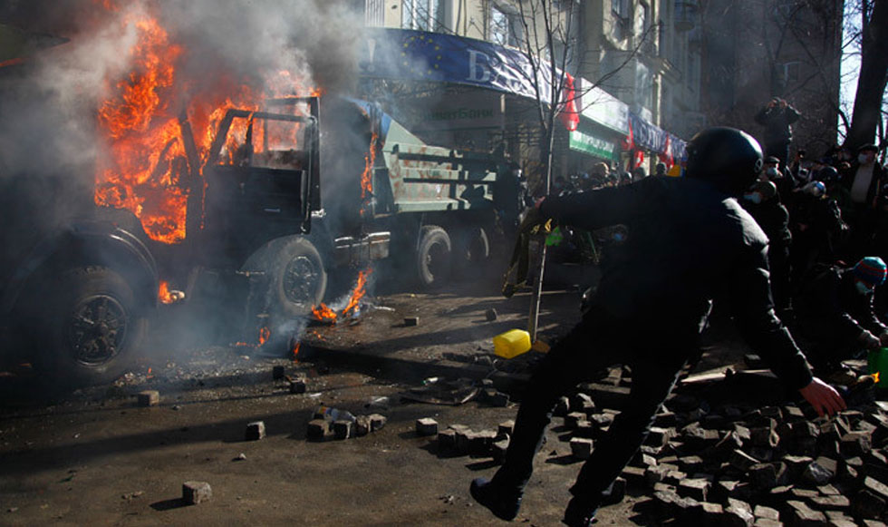 Νέες αιματηρές διαδηλώσεις στο Κίεβο