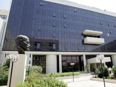 Μέτρα για τις λαϊκές οικογένειες ζητεί το ΚΚΕ