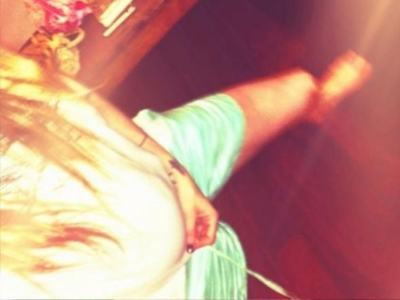 Φουσκώνει η κοιλίτσα της