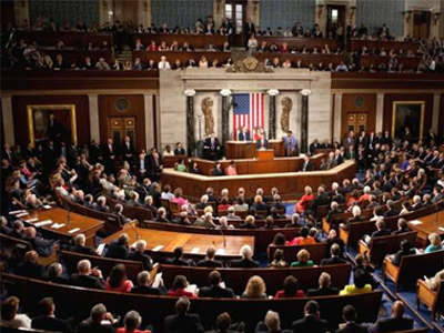 ΗΠΑ: Νέος νόμος εντείνει τον οικονομικό έλεγχο σε βουλευτές