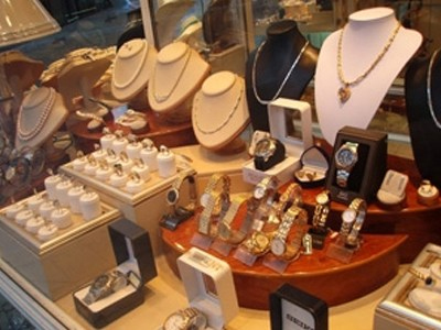 Ναύπλιο: «Άδειασαν» κοσμηματοπωλείο στο κέντρο της πόλης