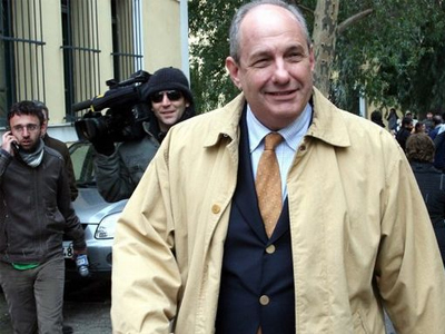 Έσπασαν το αυτοκίνητο του Τέρενς Κουίκ