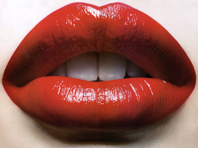 Ποια χρώματα κραγιόν θα κάνουν πιο λευκό το χαμόγελό σου