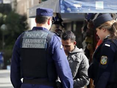 «Ξένιος Ζευς»: Συνεχίζονται οι έλεγχοι στο κέντρο της Αθήνας