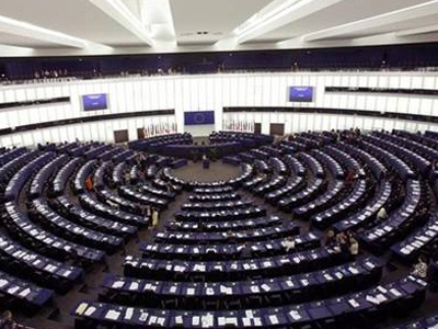 Εποπτεία Βρυξελλών στους προϋπολογισμούς