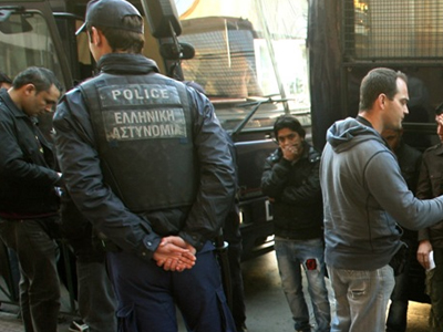 Σε εξέλιξη επιχείρηση «Ξένιος Ζευς» στο κέντρο της Αθήνας